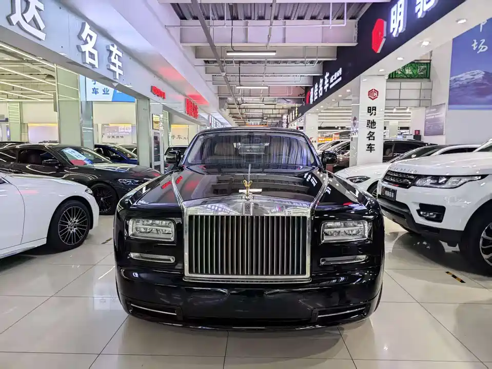 Rolls-Royce Phantom