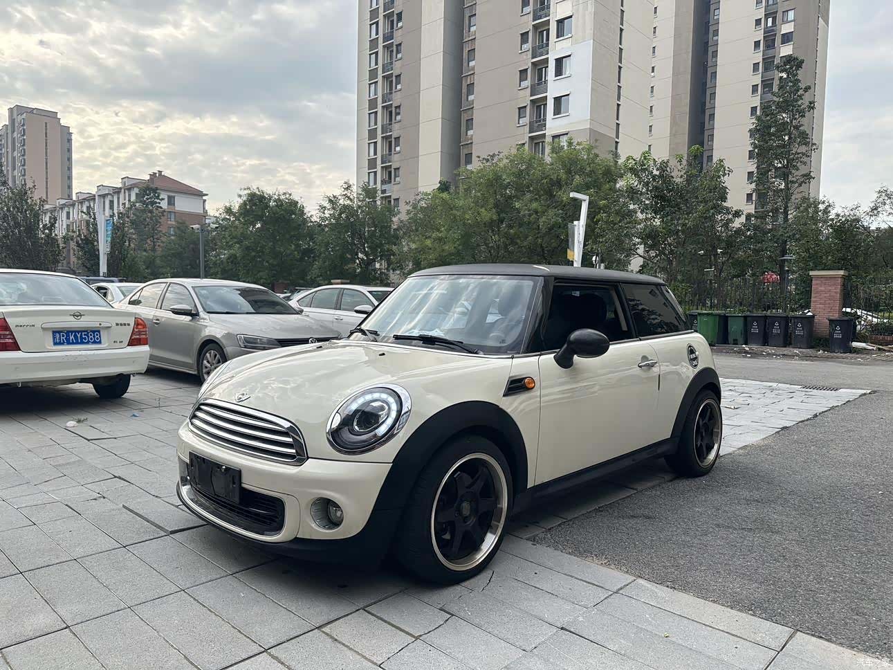 Mini Cooper, 2012 1