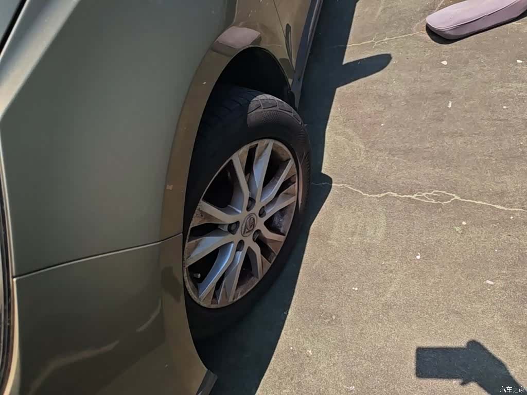 Wuling 730, 2016 23