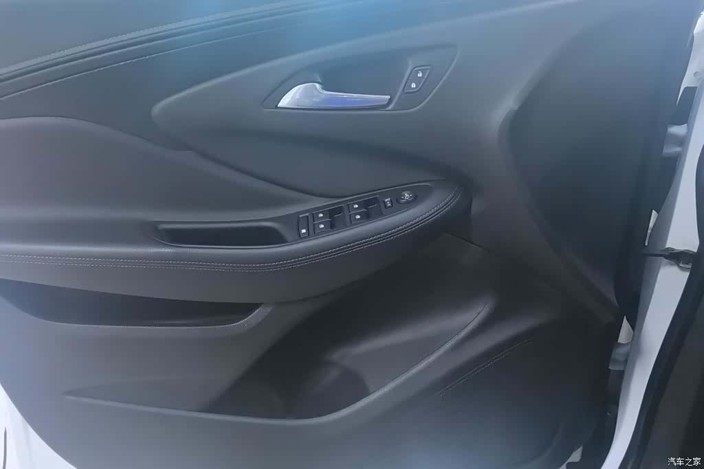 Buick Envision Plus, 2019 7