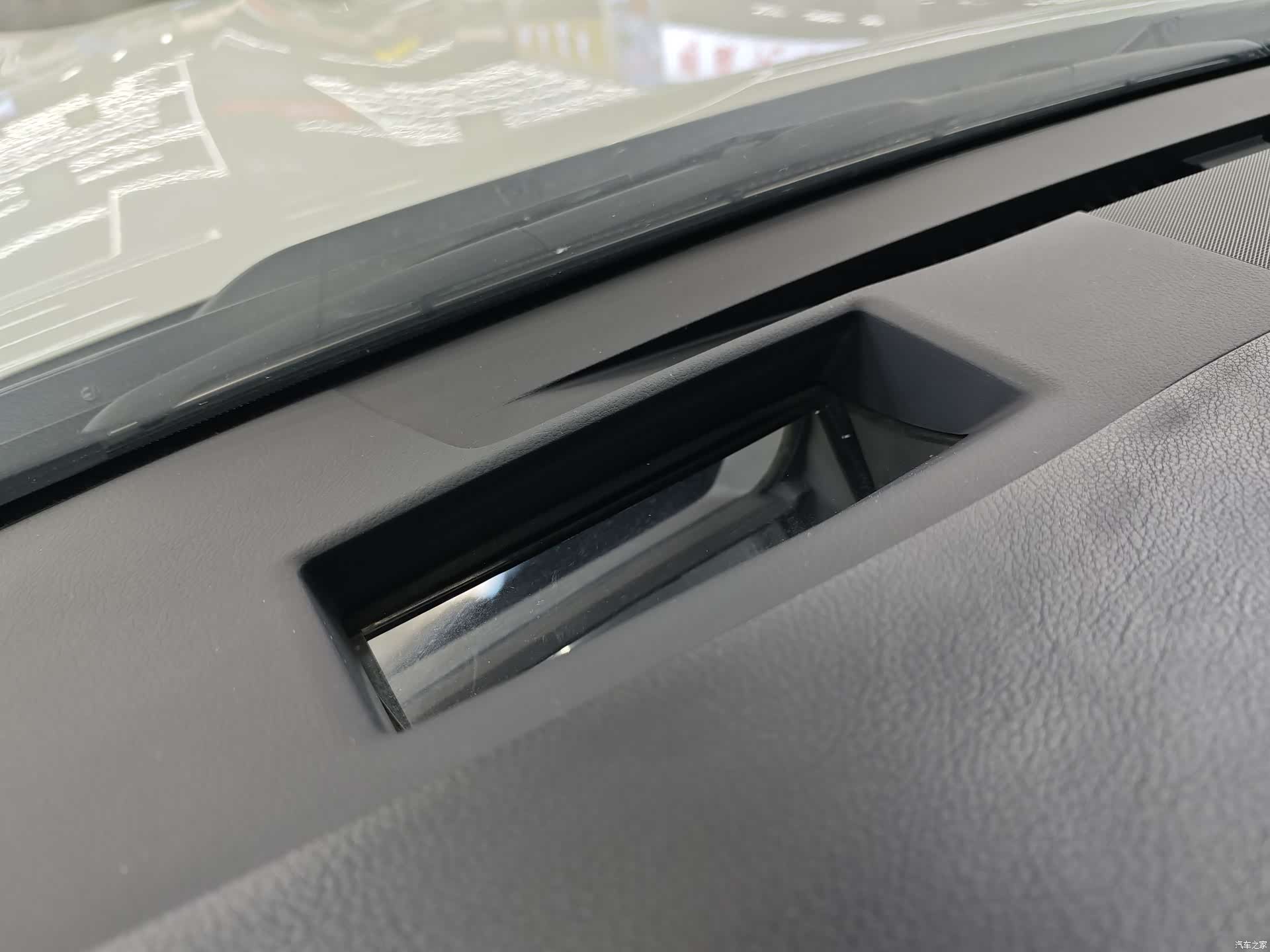 Lexus LX, 2016 21