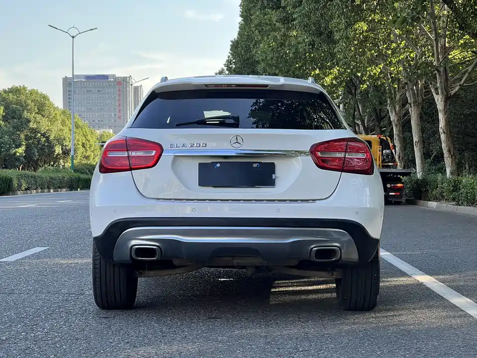 Mercedes-Benz GLA