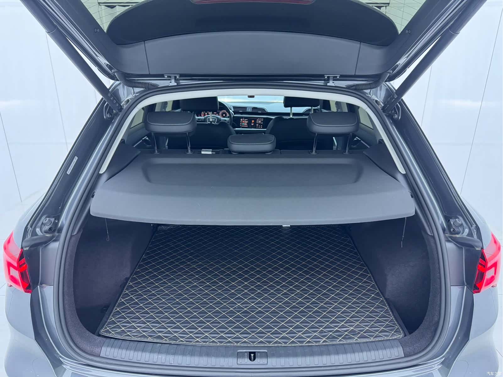 Audi Q3, 2022 16