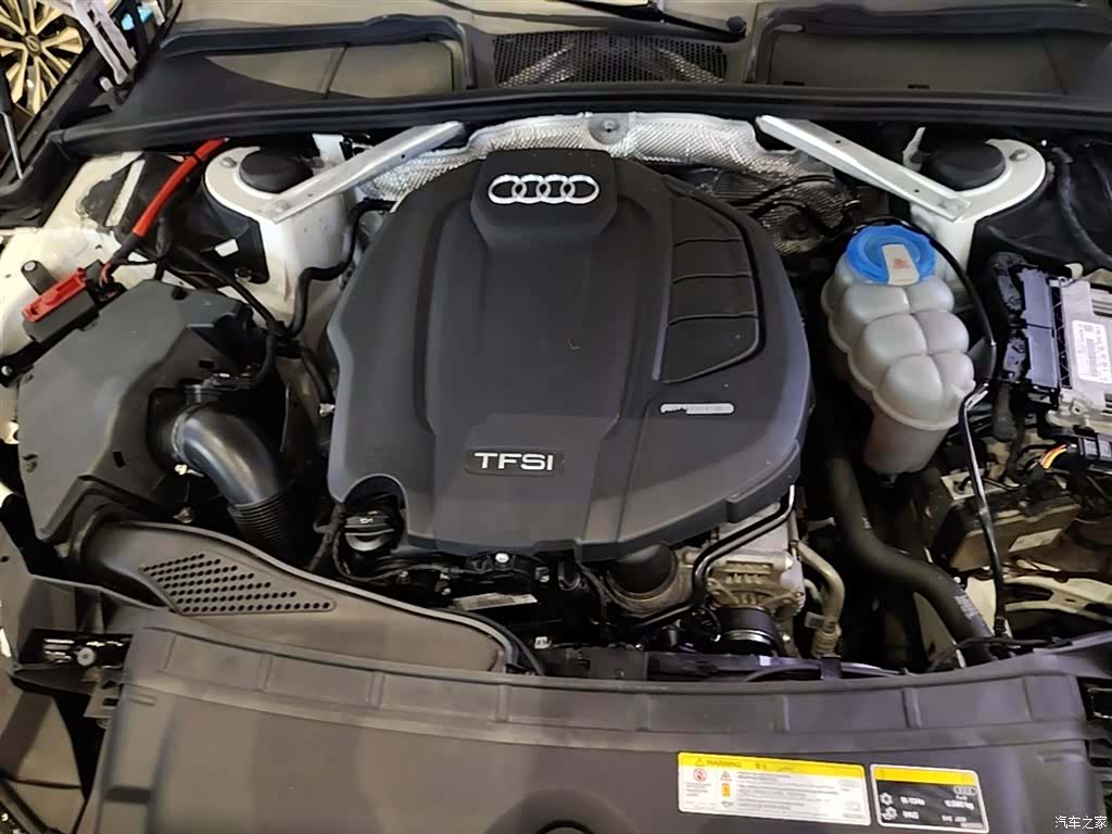 Audi A4L, 2018 20