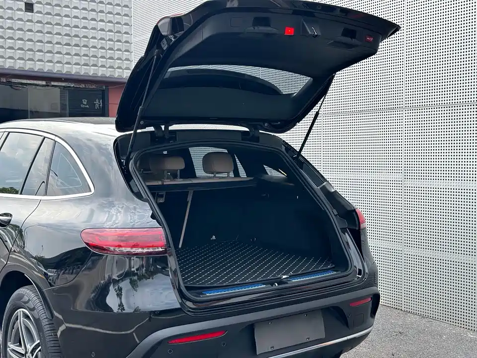 Mercedes-Benz EQC Mercedes-Benz EQC