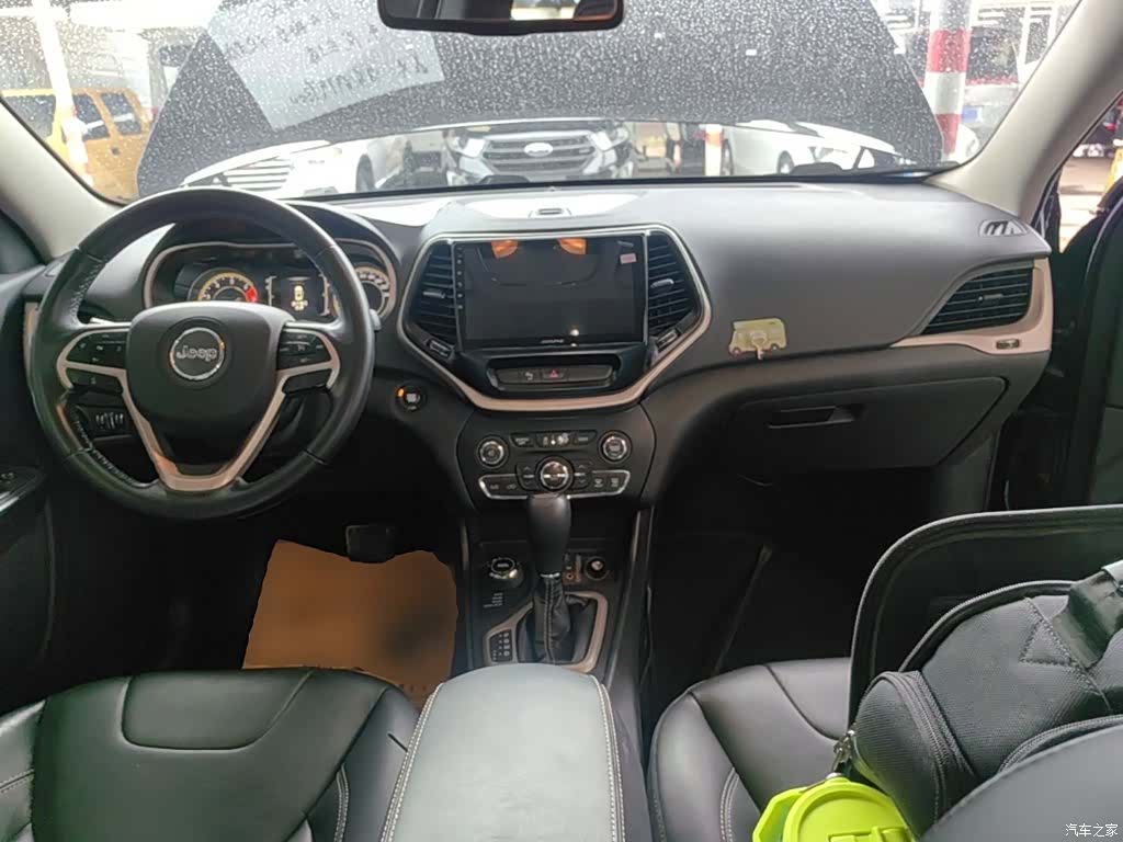 Jeep Cherokee, 2017 10