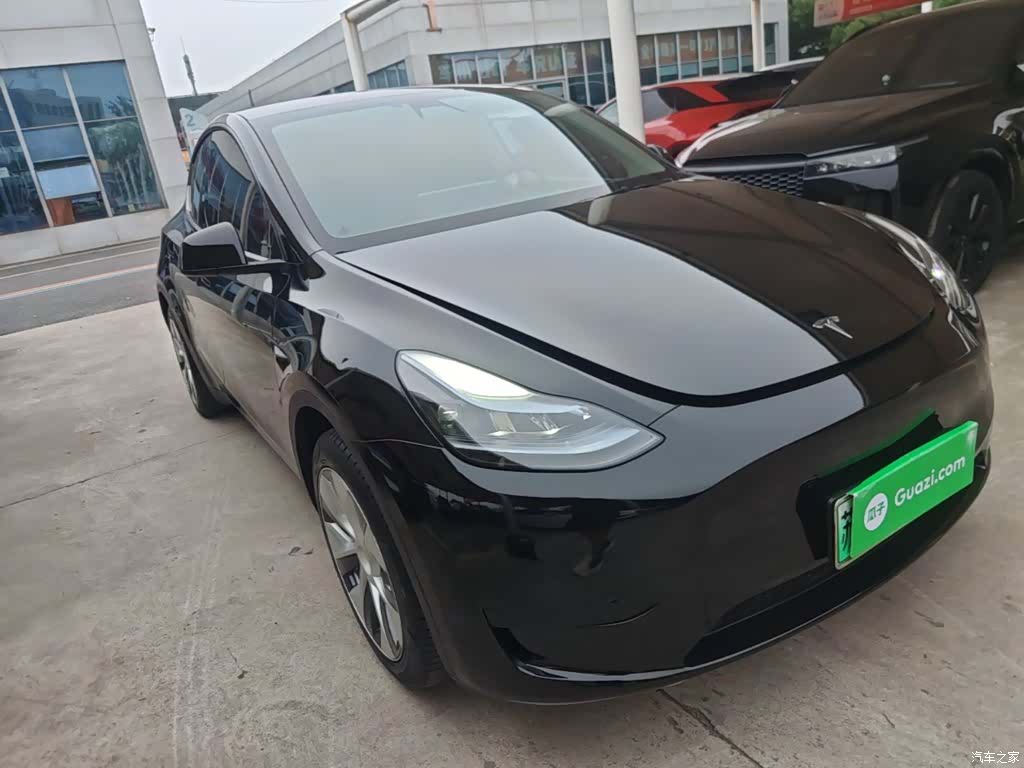 Tesla Model Y, 2022 22