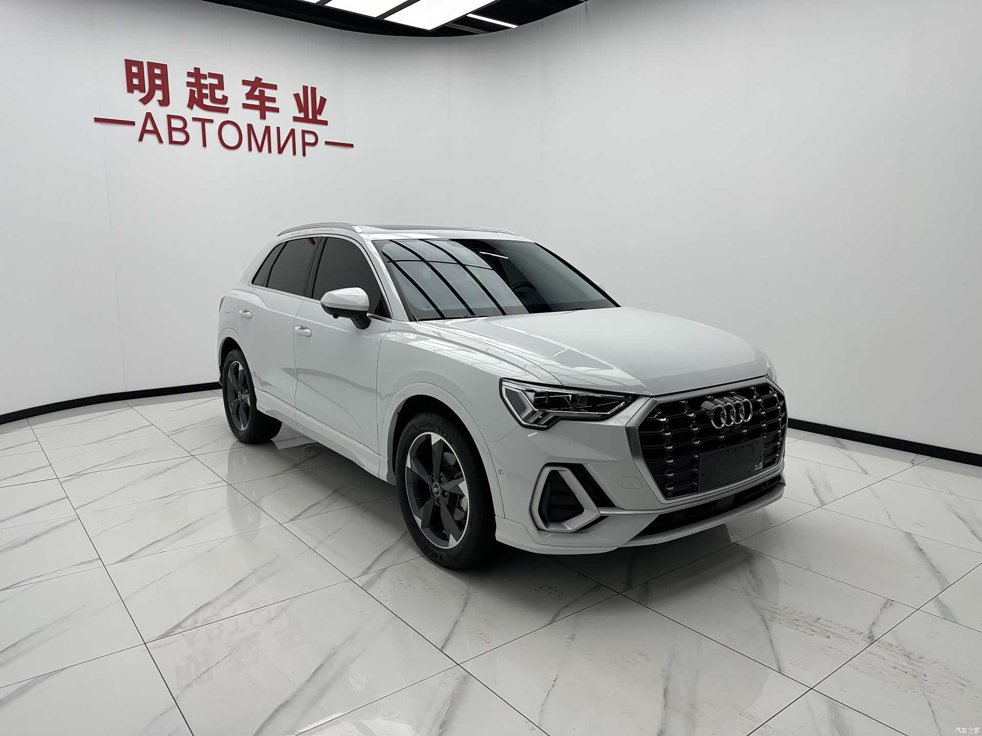 Audi Q3, 2022 3