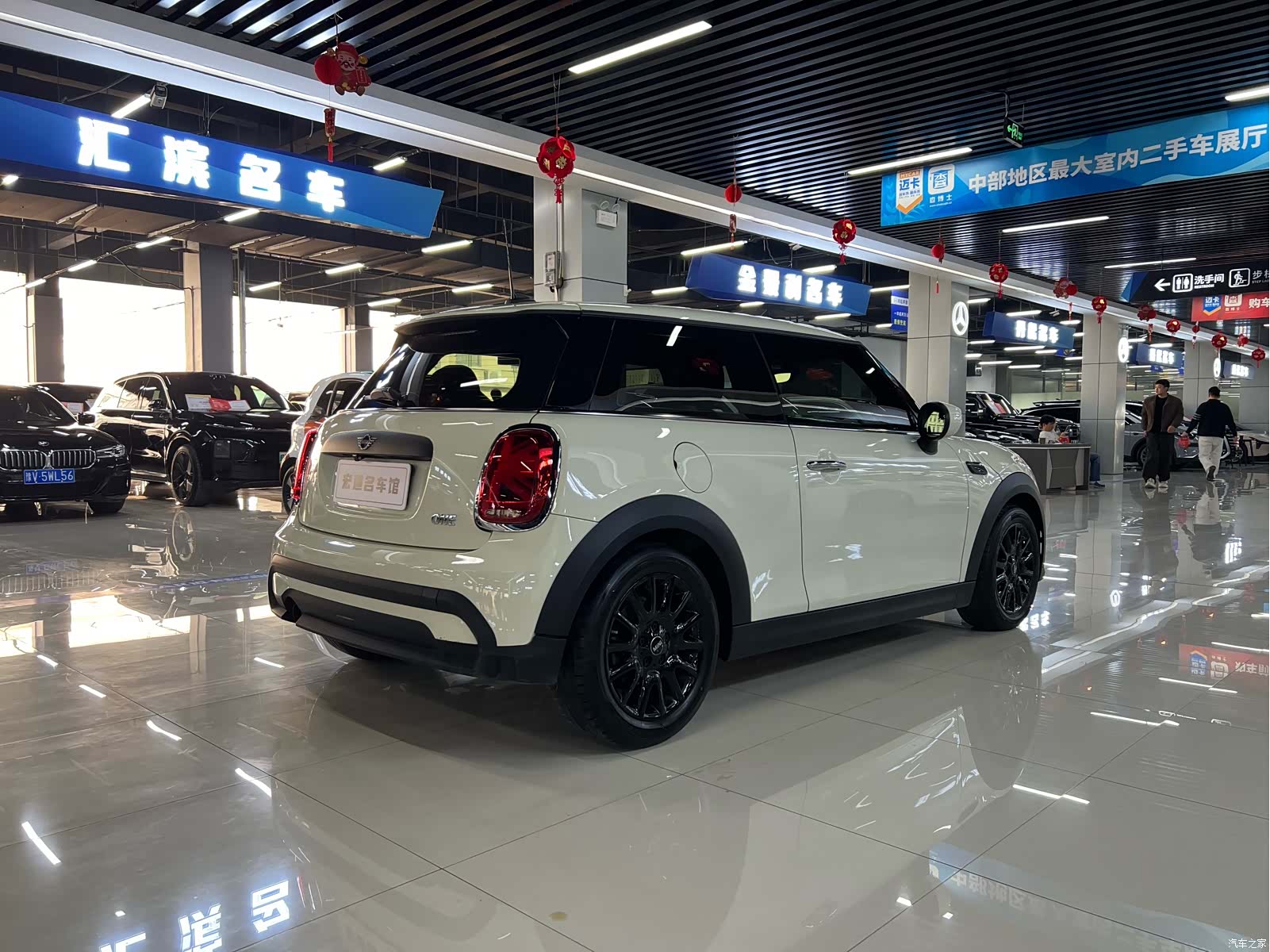 Mini ONE, 2022 6