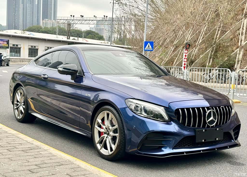 Mercedes-Benz C-Class, 2022 3