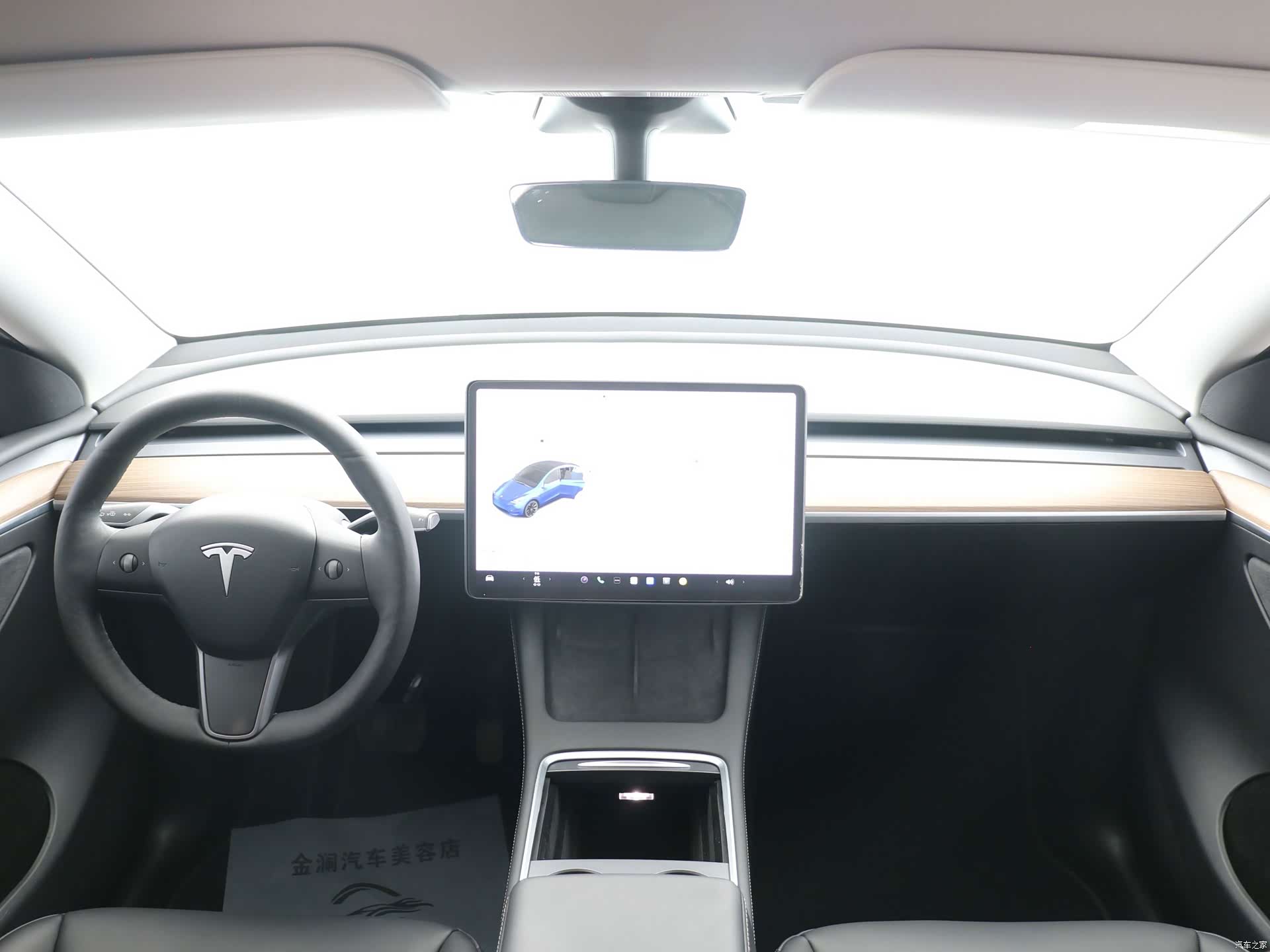 Tesla Model Y, 2021 все фото