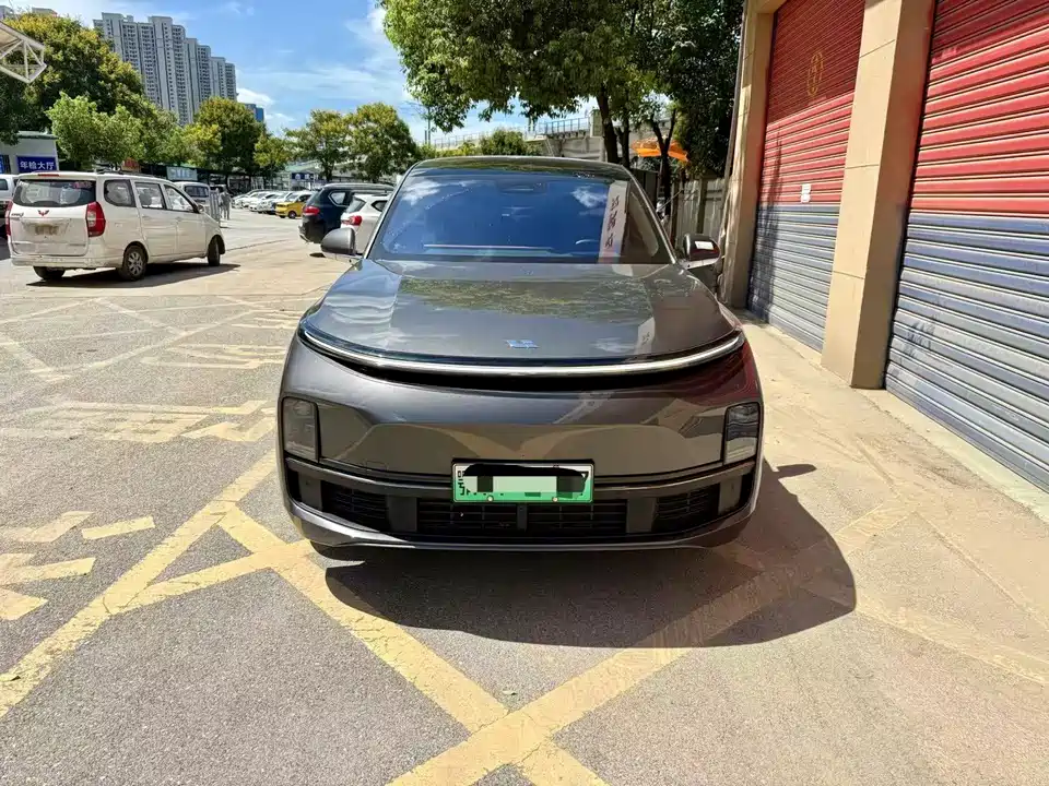Li Auto Ideal L8