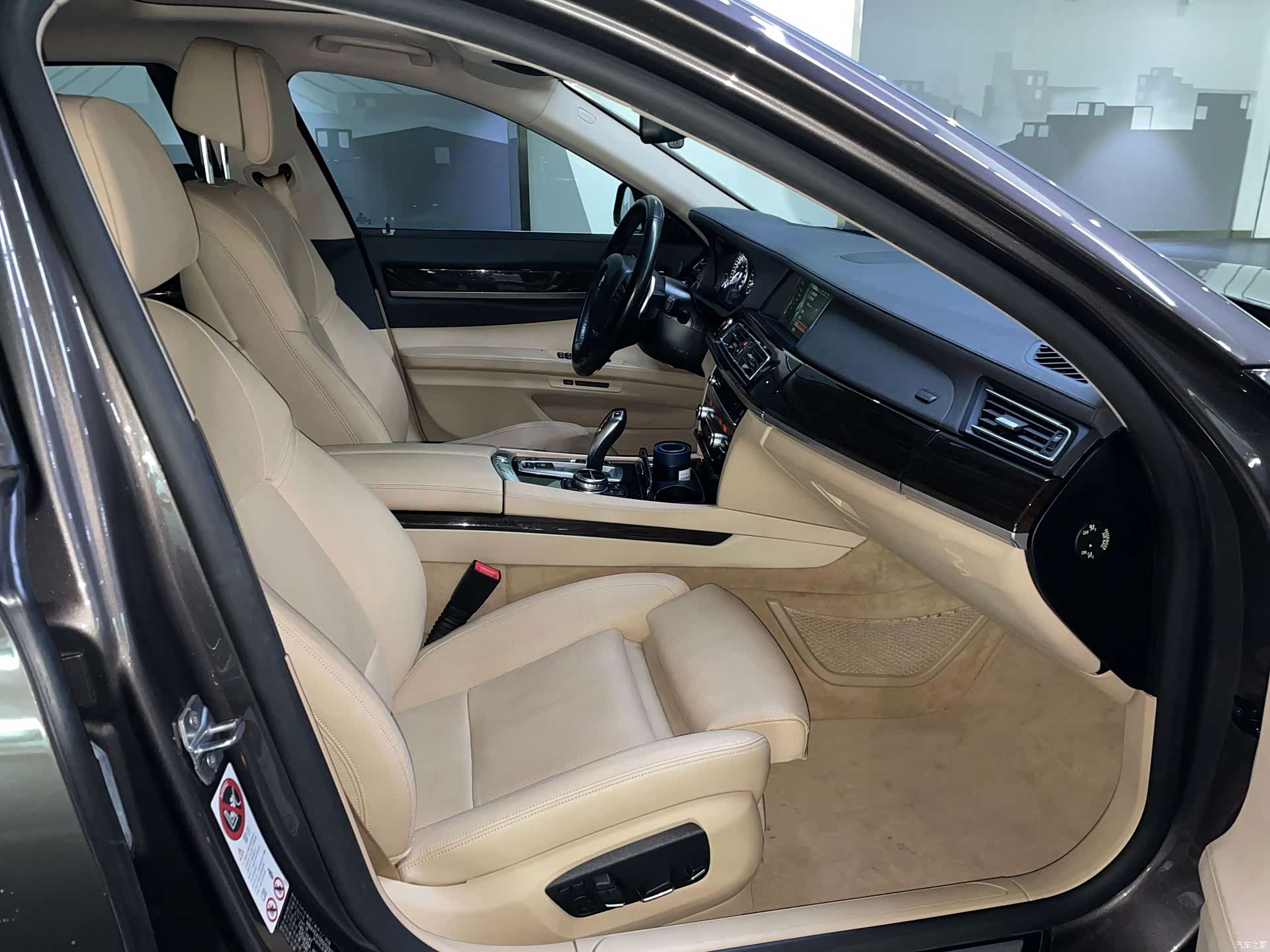 BMW 7 Series, 2013 15