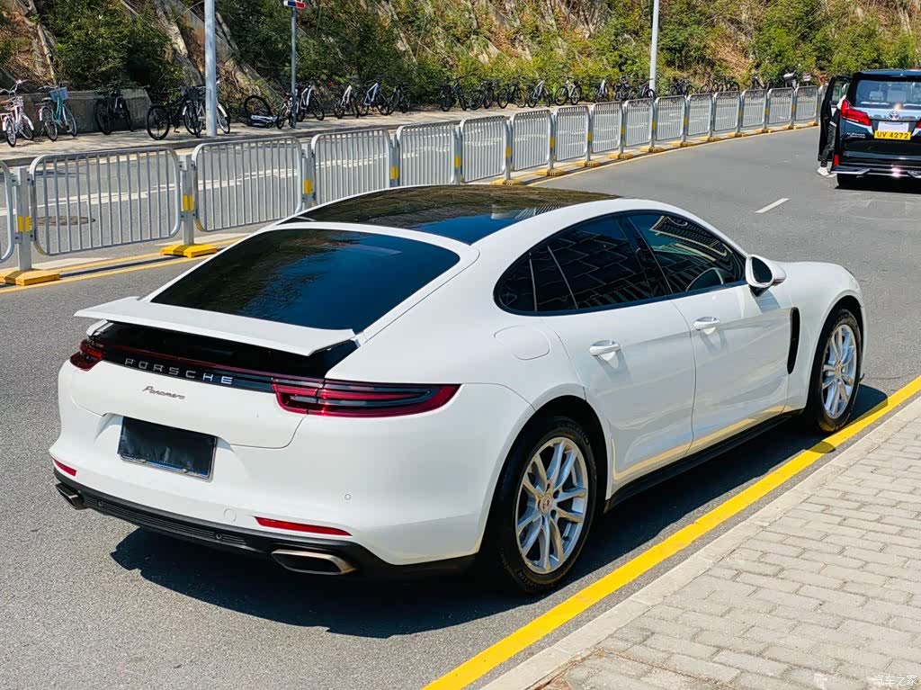 Porsche Panamera, 2019 6