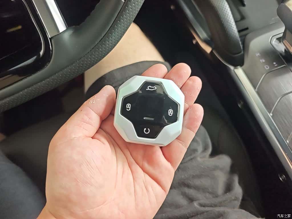Jetour Traveller, 2023 9