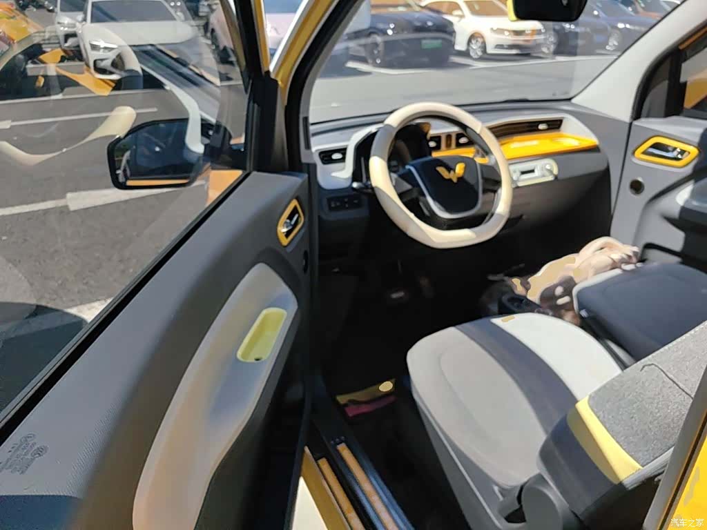 Wuling MINIEV, 2022 16