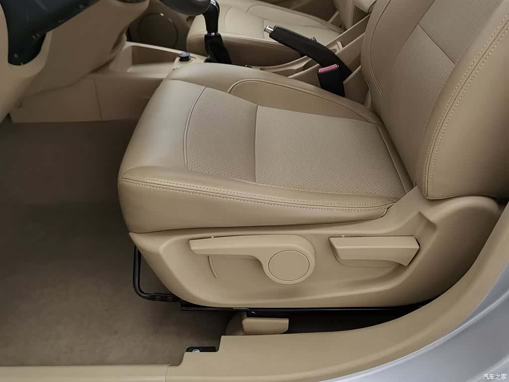 Wuling Hongguang, 2013 20