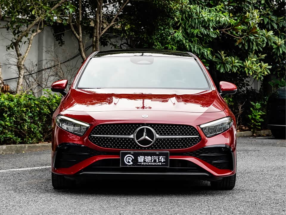 Mercedes-Benz Class A Mercedes-Benz Class A