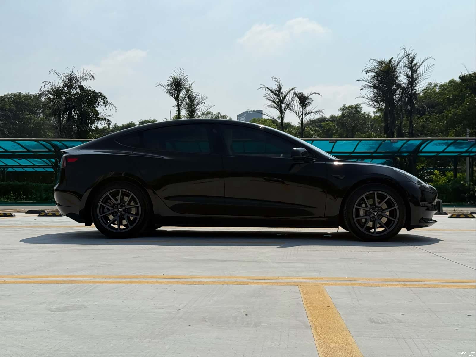 Tesla Model 3, 2019 17