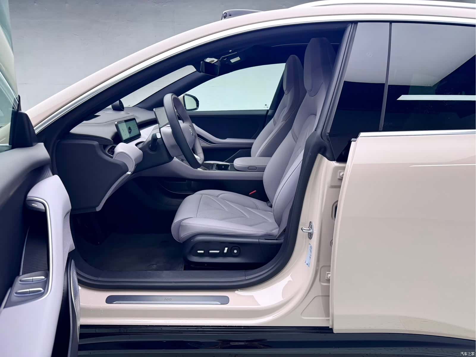 NIO ET5, 2025 10