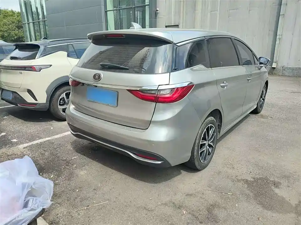 BYD Song MAX