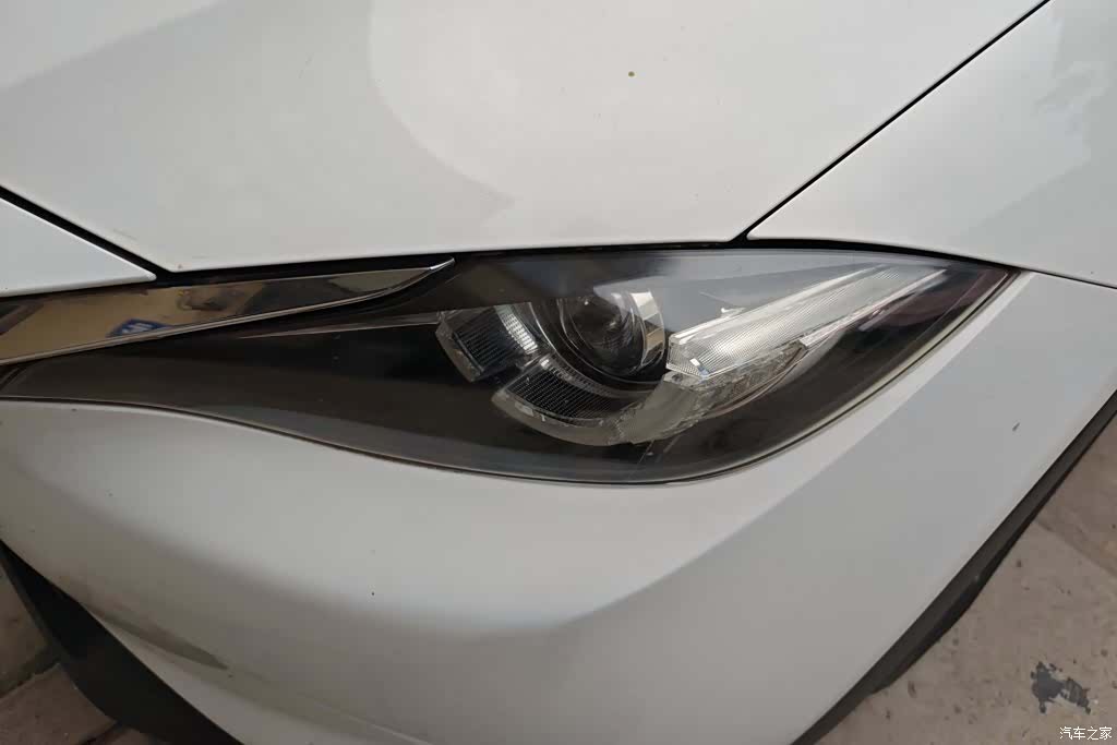 Mazda CX-4, 2018 все фото
