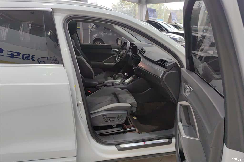 Audi Q3, 2022 7