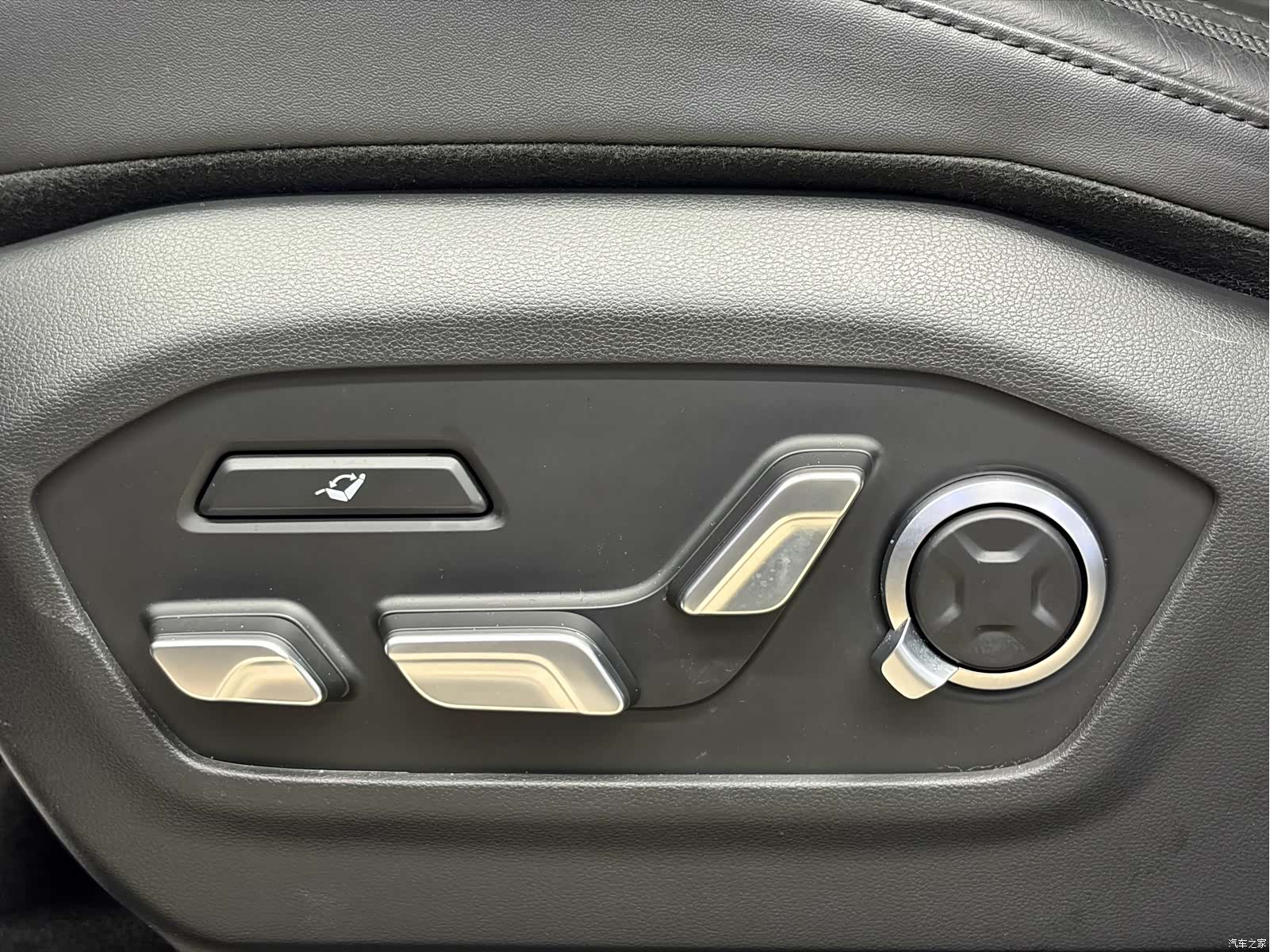 Hyundai Santa Fe, 2024 6