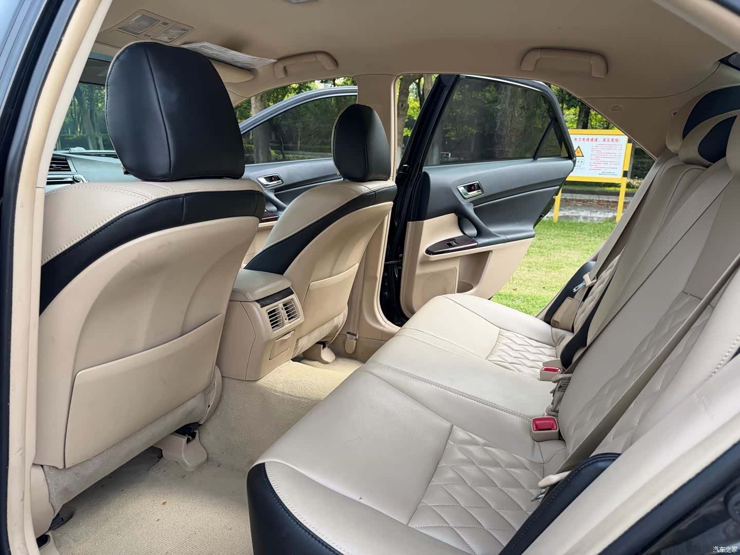 Toyota 2.5S, 2012 все фото