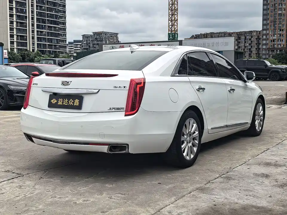 Cadillac XTS