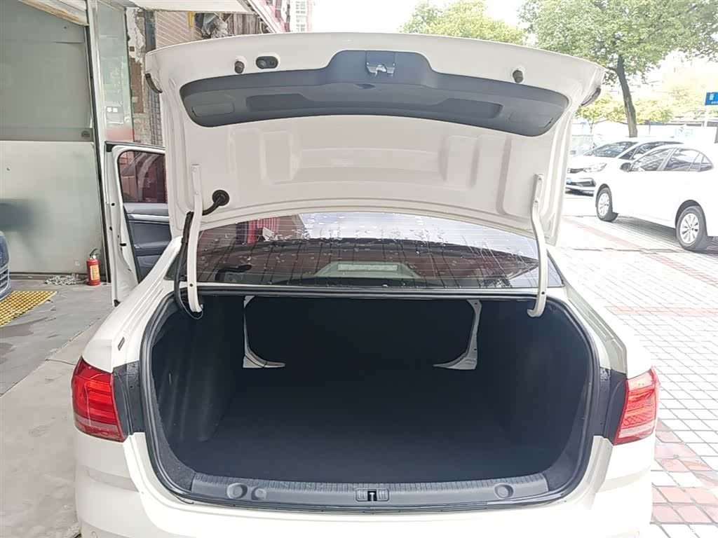 Volkswagen Lavida, 2017 19