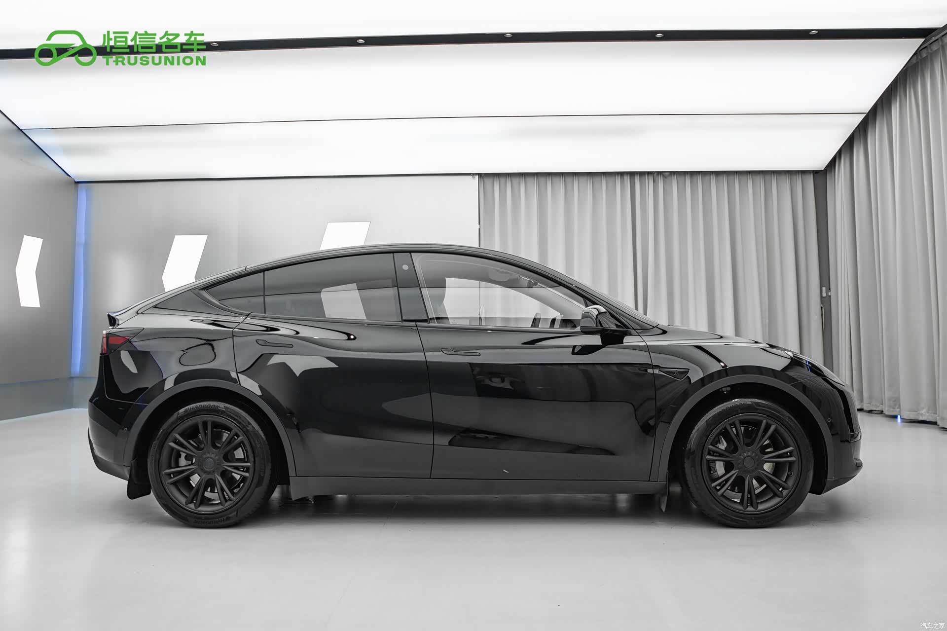 Tesla Model Y, 2023 7
