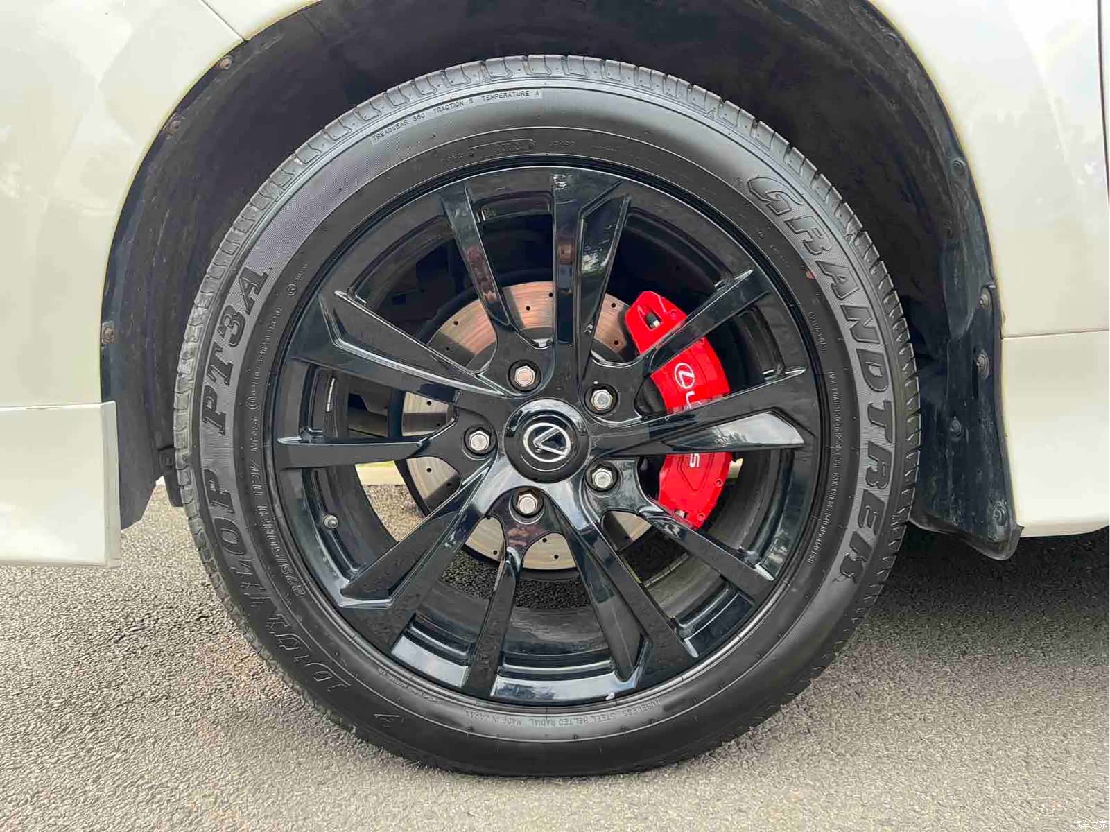 Lexus LX, 2016 14