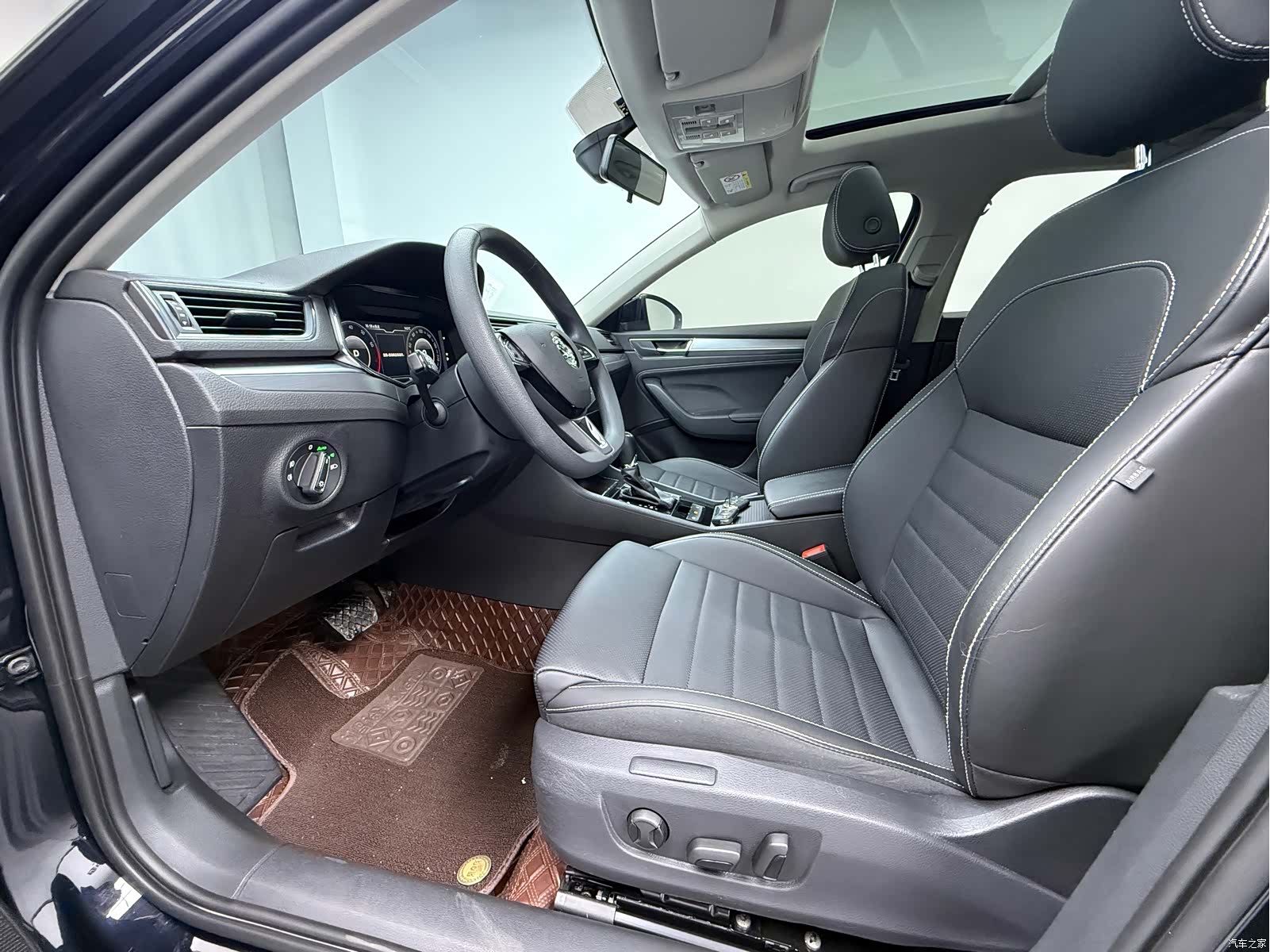 Skoda Superb, 2023 6
