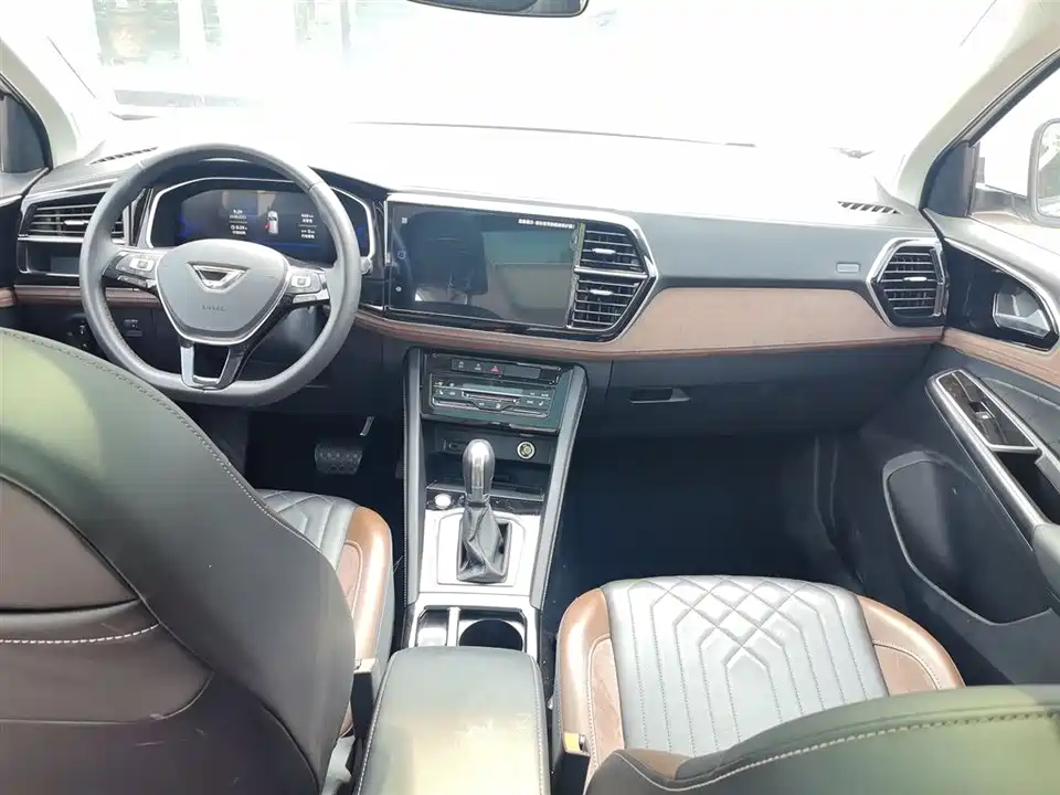 Jetta VS7
