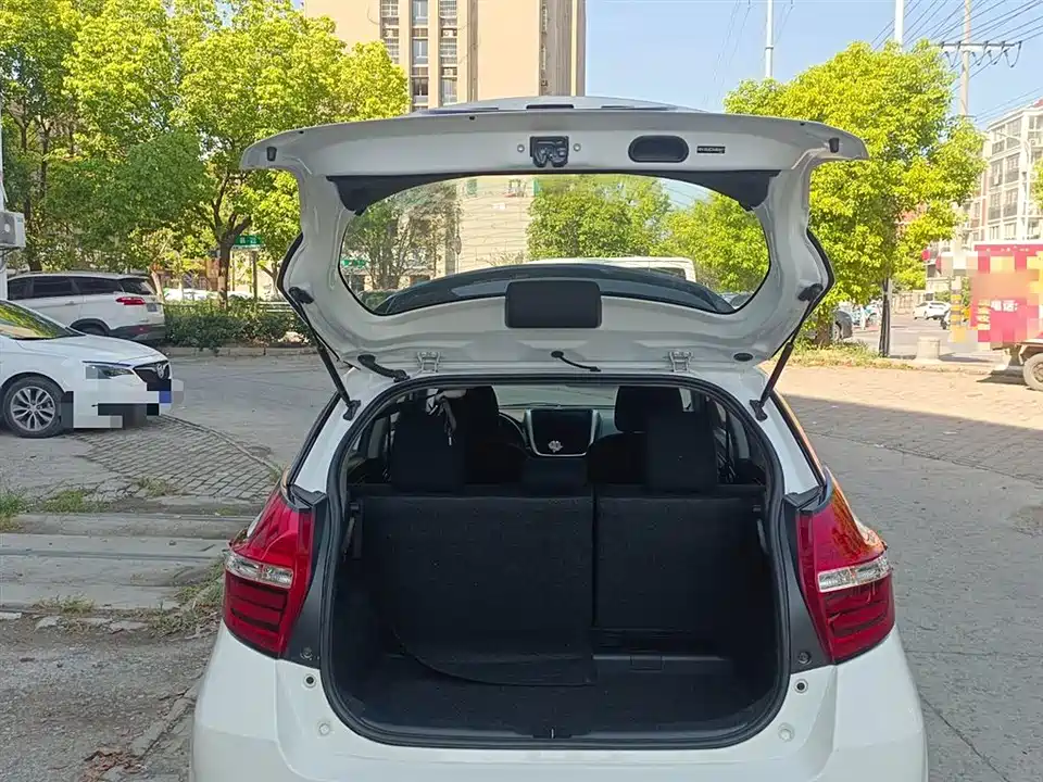 Toyota YARiS L Zhixuan