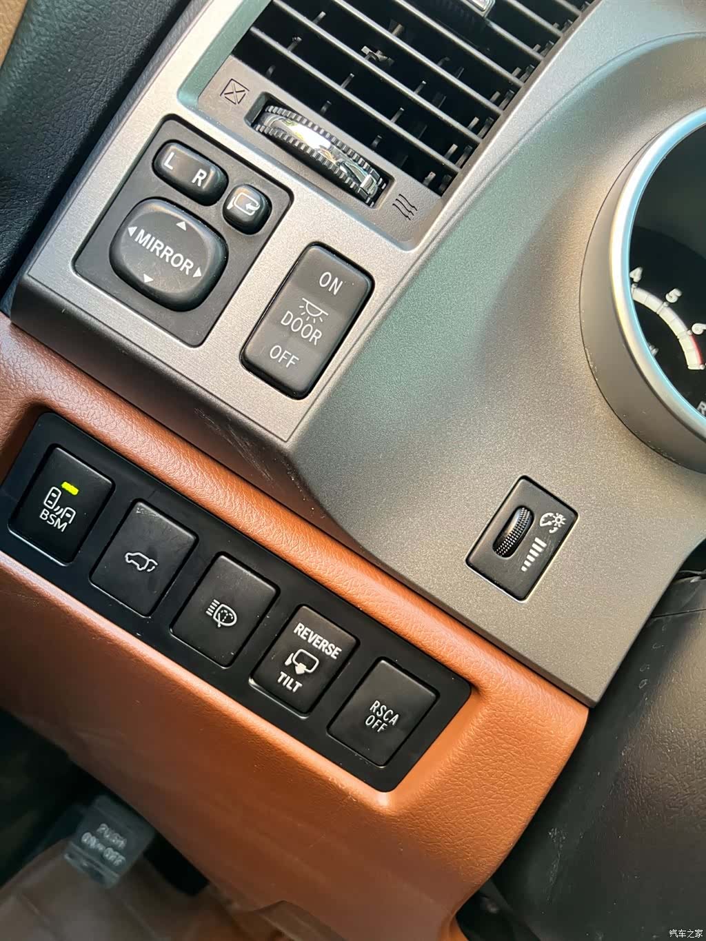 Toyota Sequoia, 2014 8