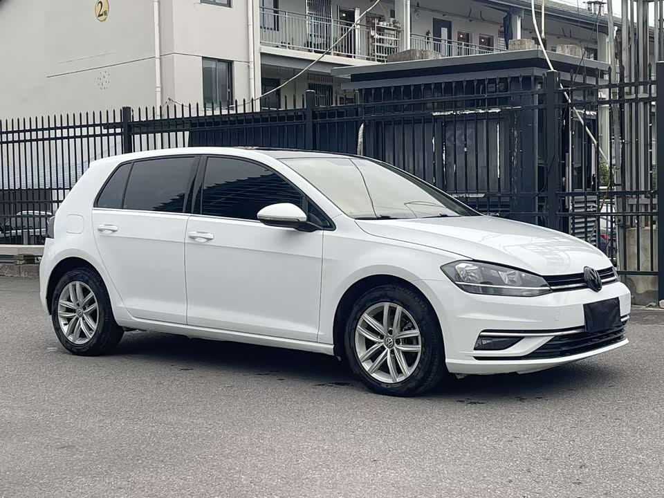 Volkswagen golf