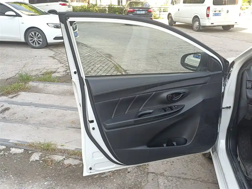 Toyota YARiS L Zhixuan