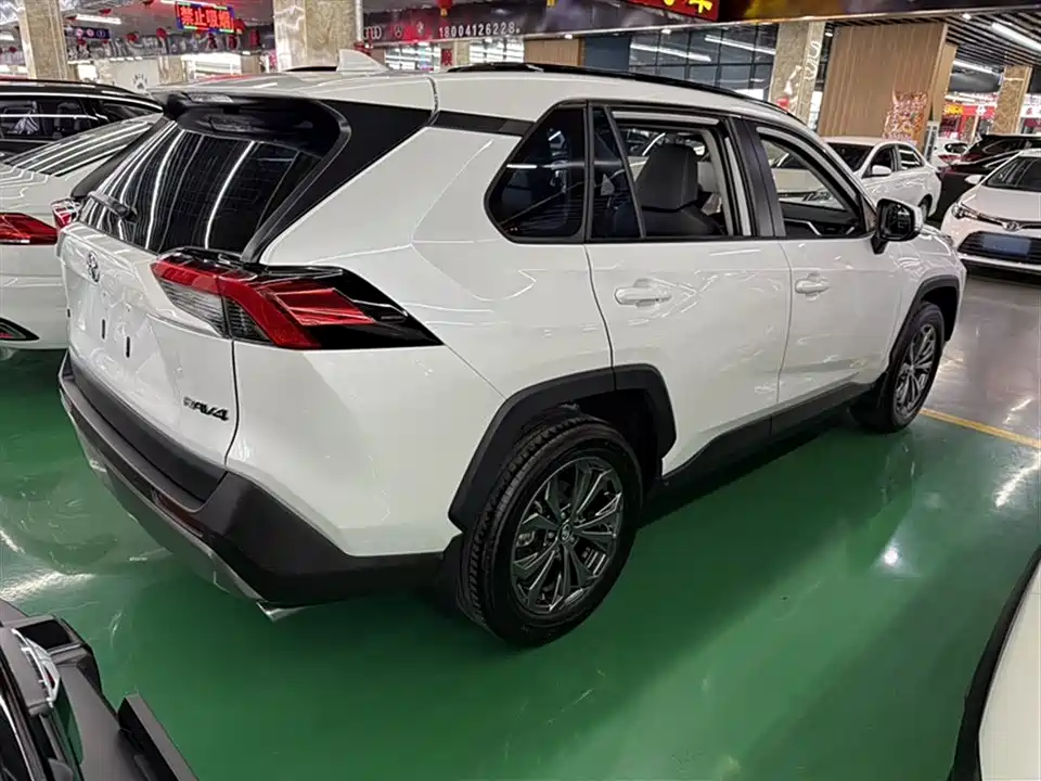 Toyota RAV4 Rongfang