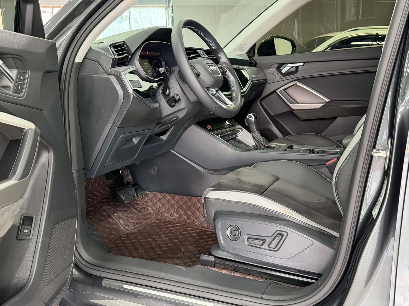 Audi Q3, 2022 7