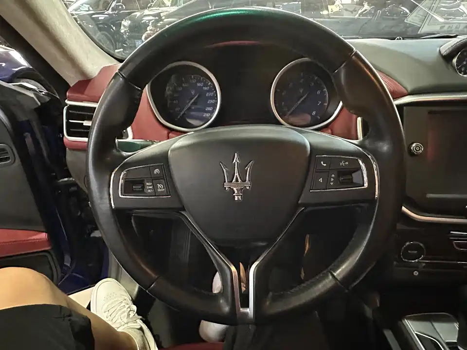 Maserati Ghibli