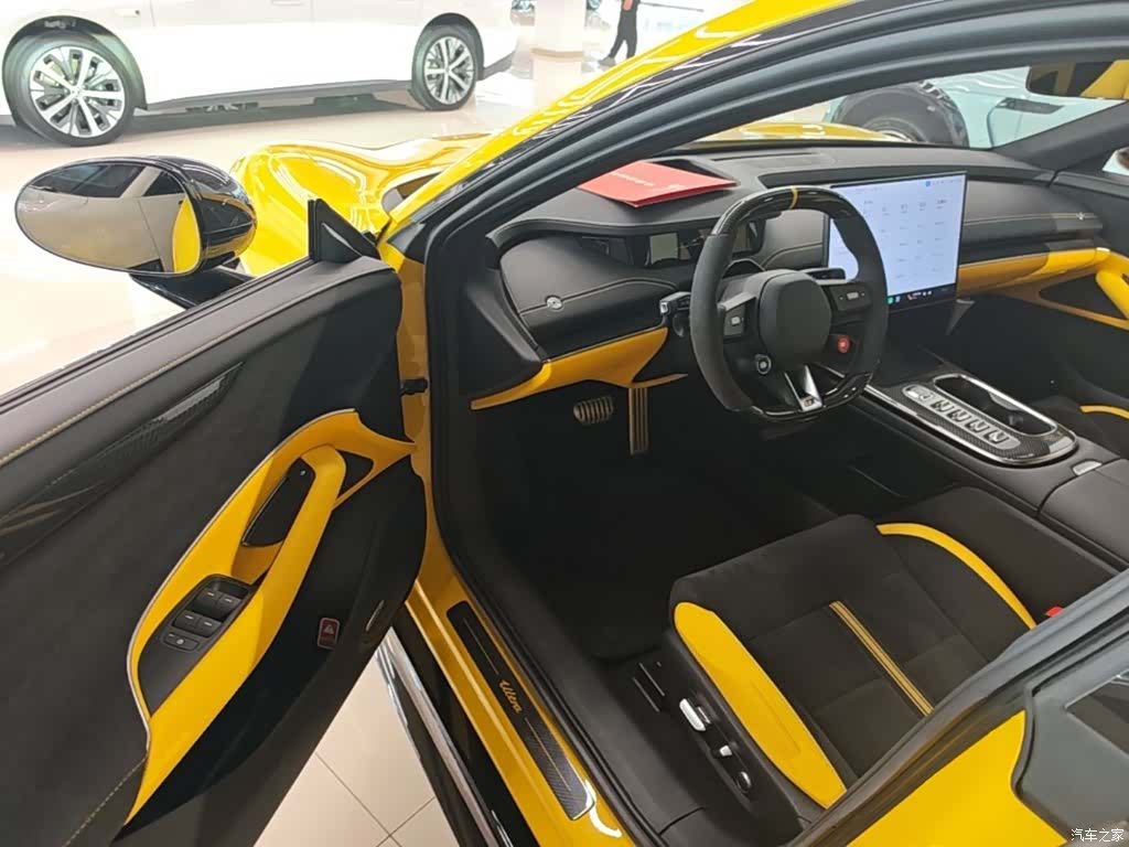 Xiaomi SU7, 2025 16