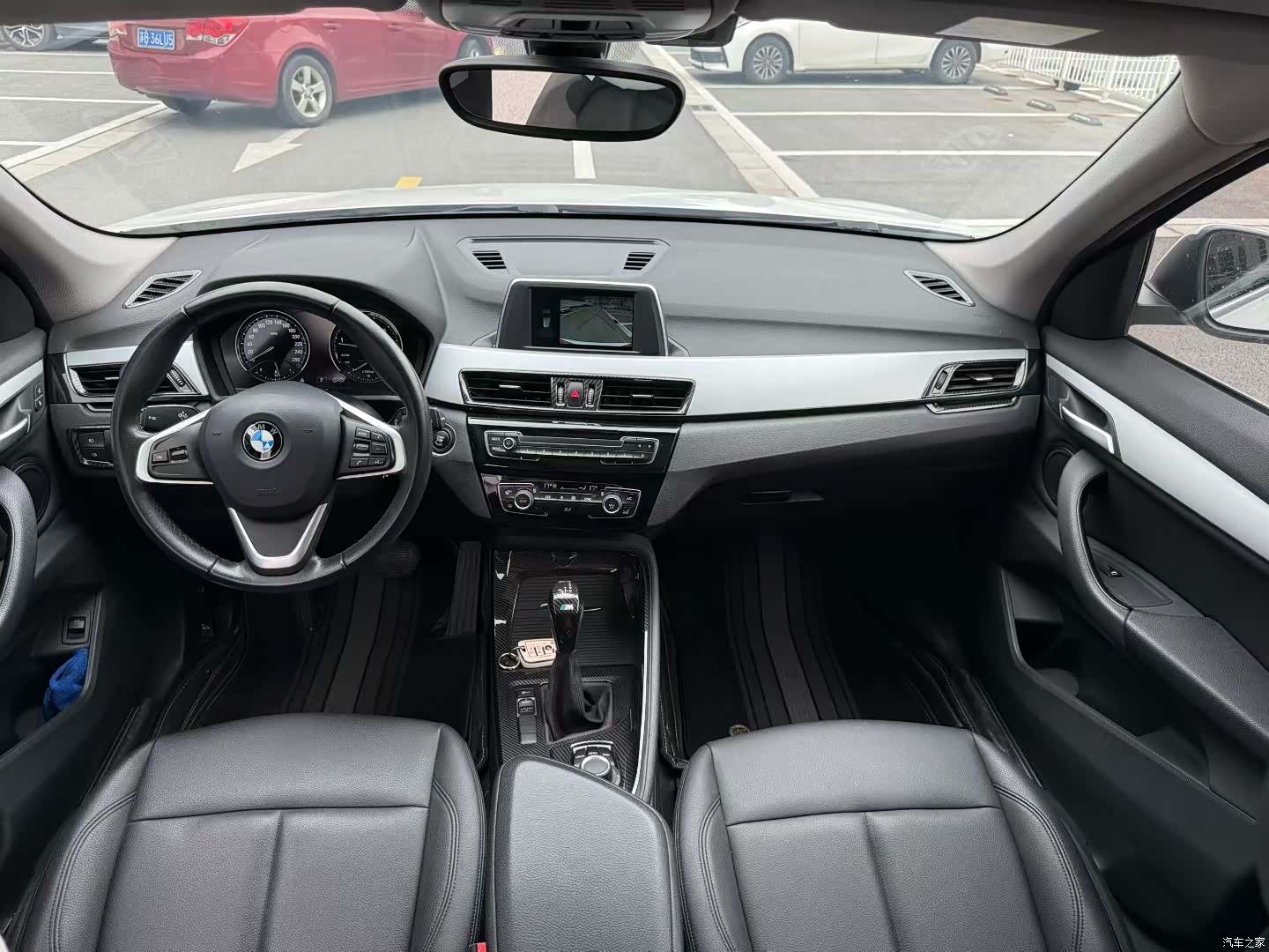 BMW X1, 2019 все фото