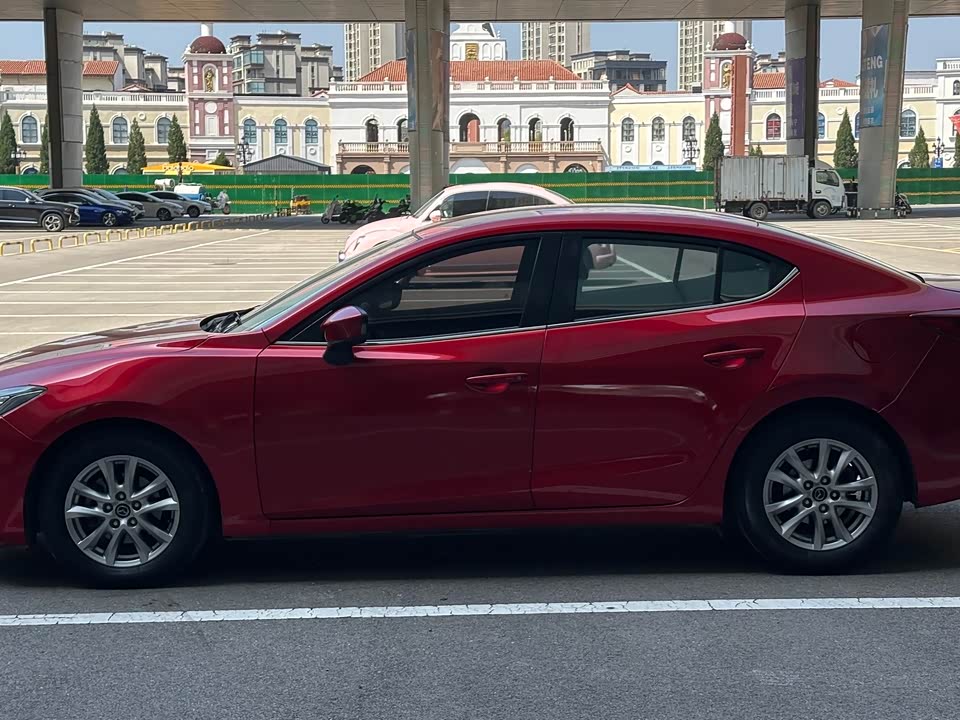 Mazda 3 Angkesaila
