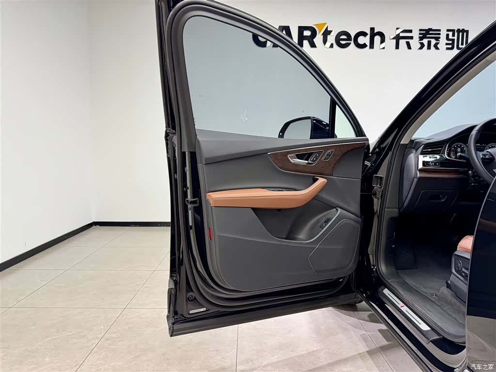 Audi Q7, 2024 17