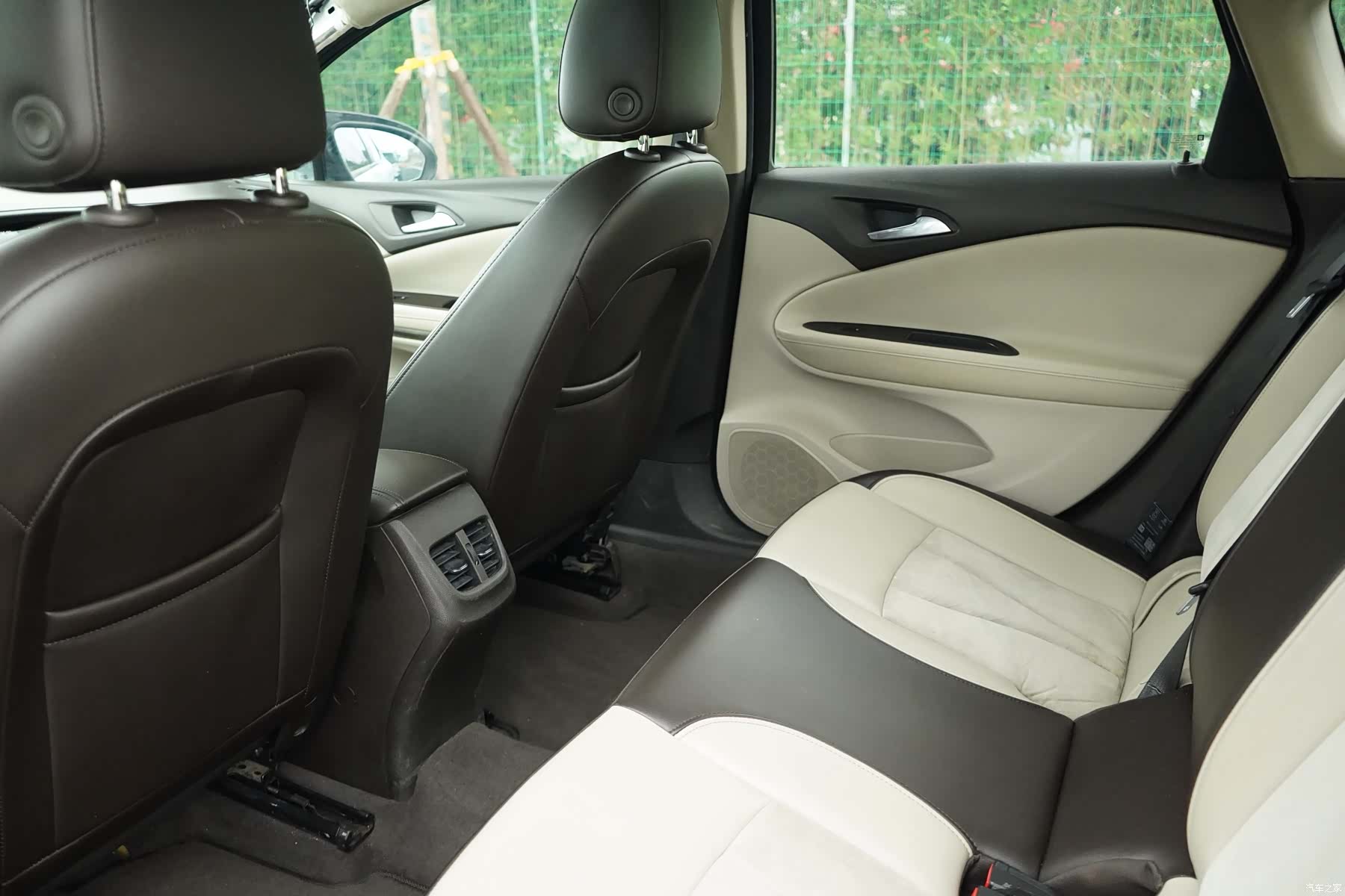 Buick Verano, 2017 15