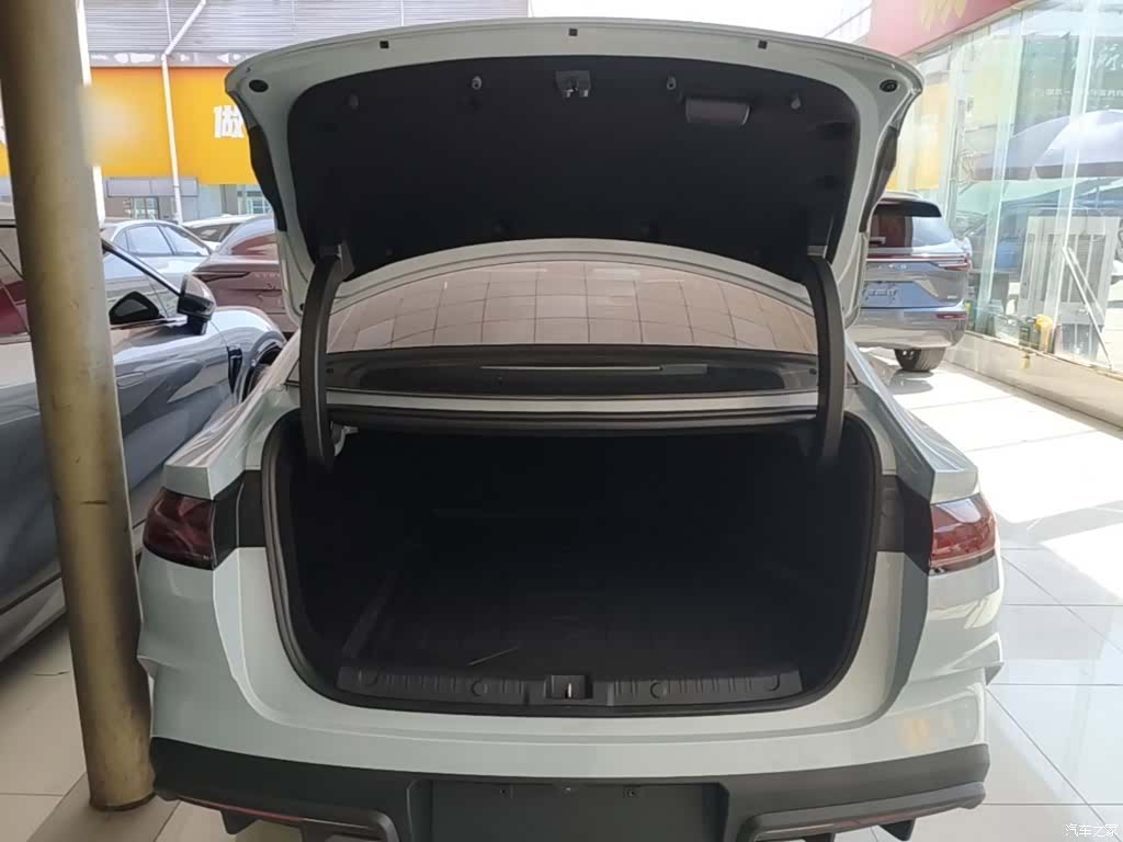 BYD Qin, 2026 19