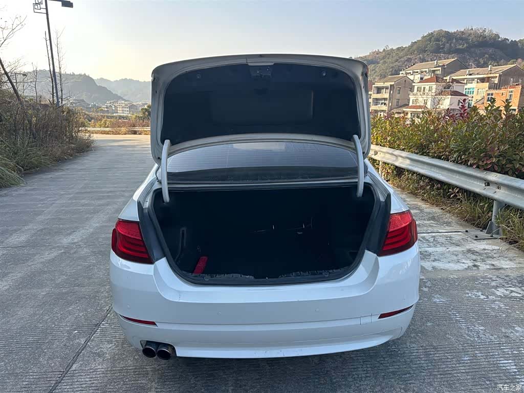BMW 5 Series, 2012 22