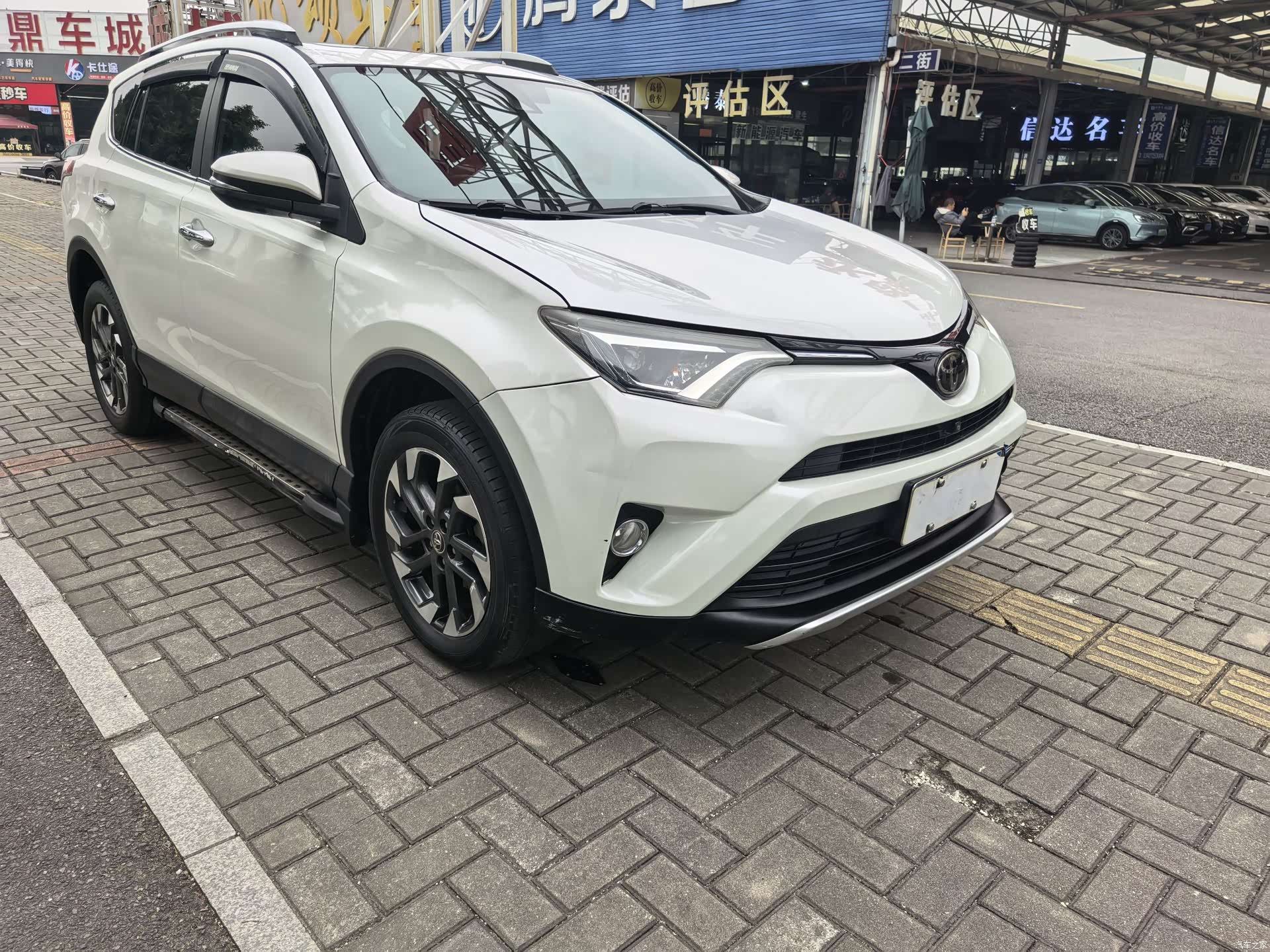 Toyota RAV4, 2018 4